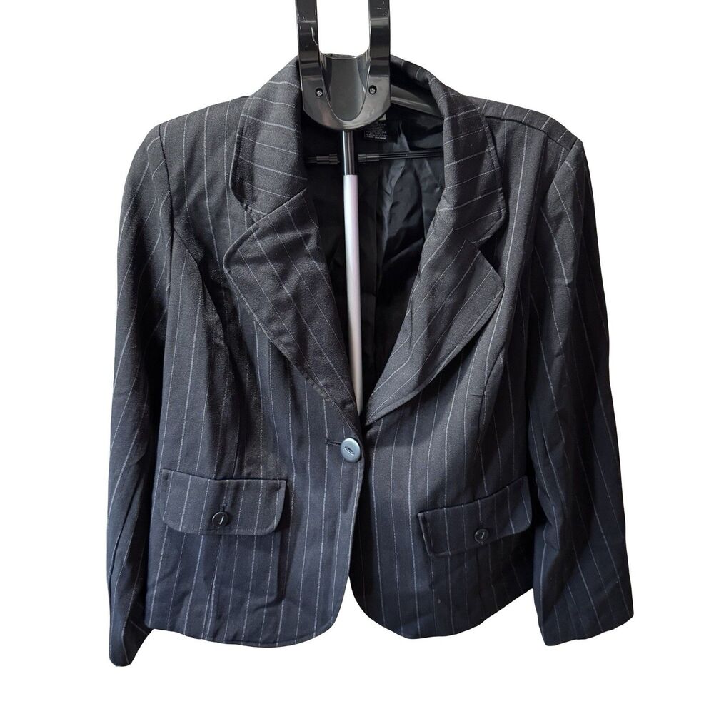 studio 1940 Black With White pin striped blazer Size 16W